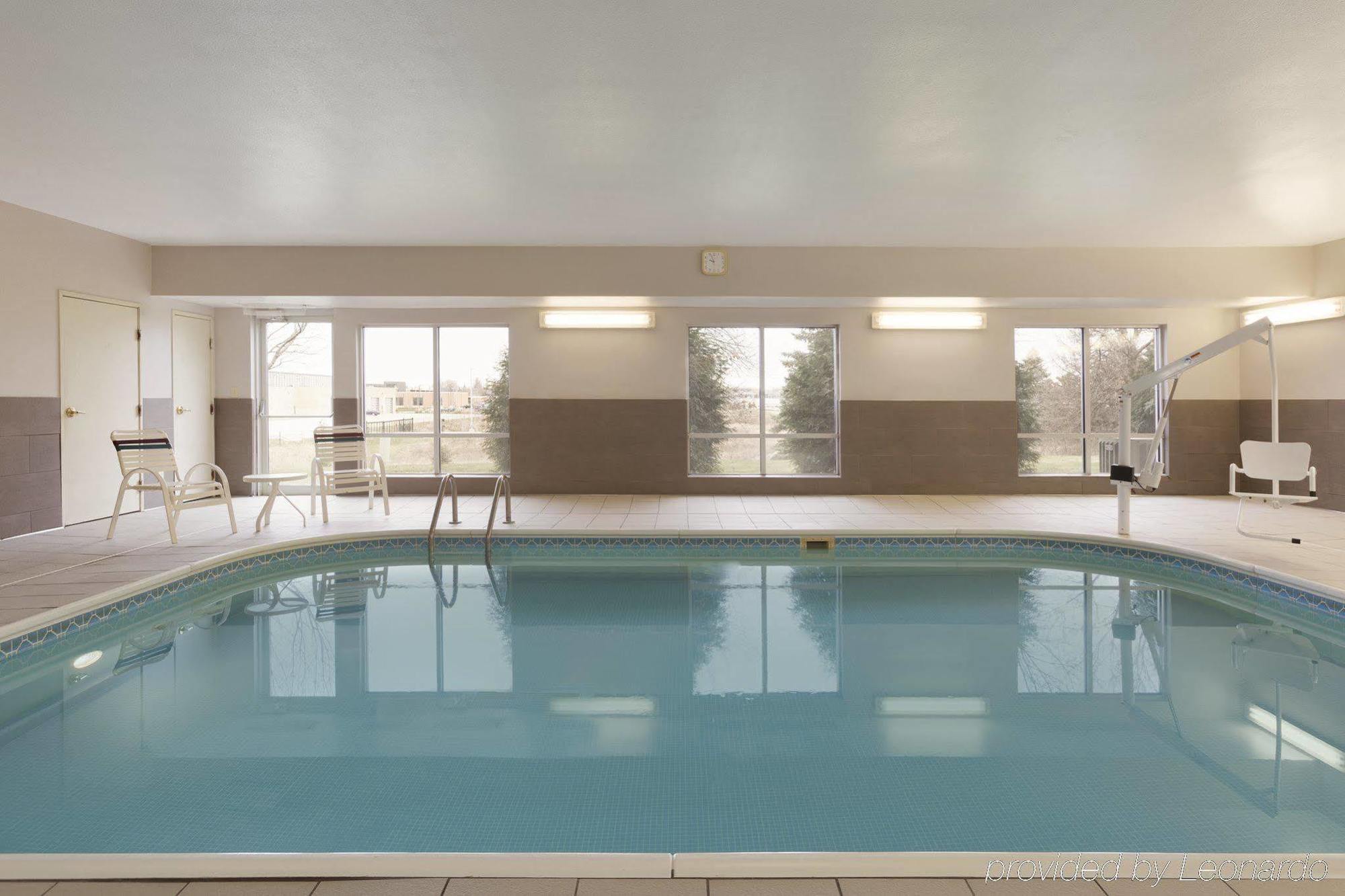 Country Inn & Suites By Radisson, Rochester, Mn Exteriör bild